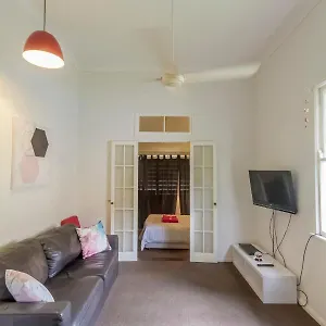  Aparthotel Grimshaw House Australia